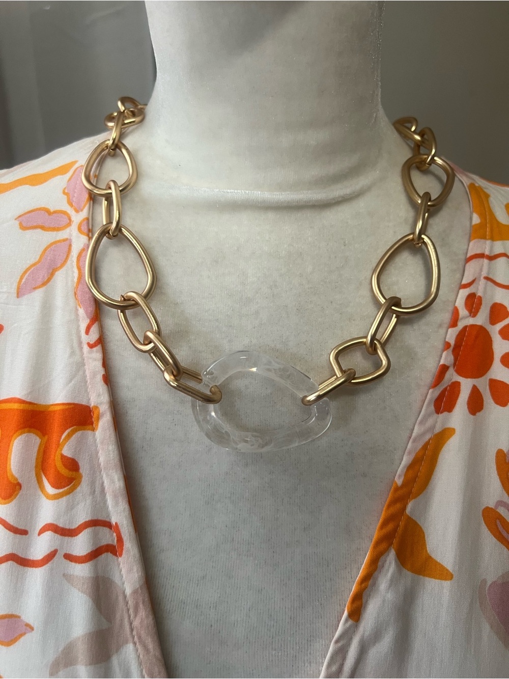 Gold chain necklace